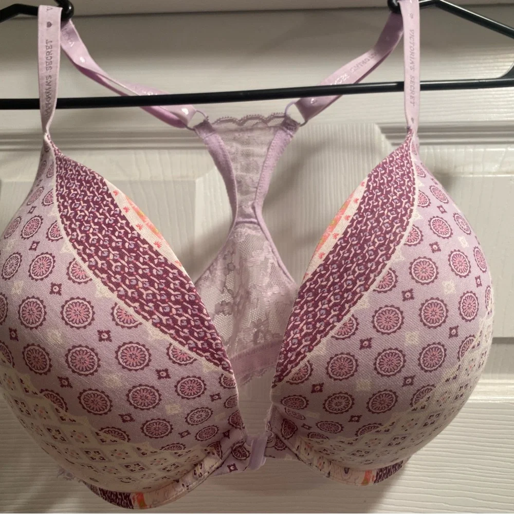 Victoria Secret Razorback - Picture 1 of 4